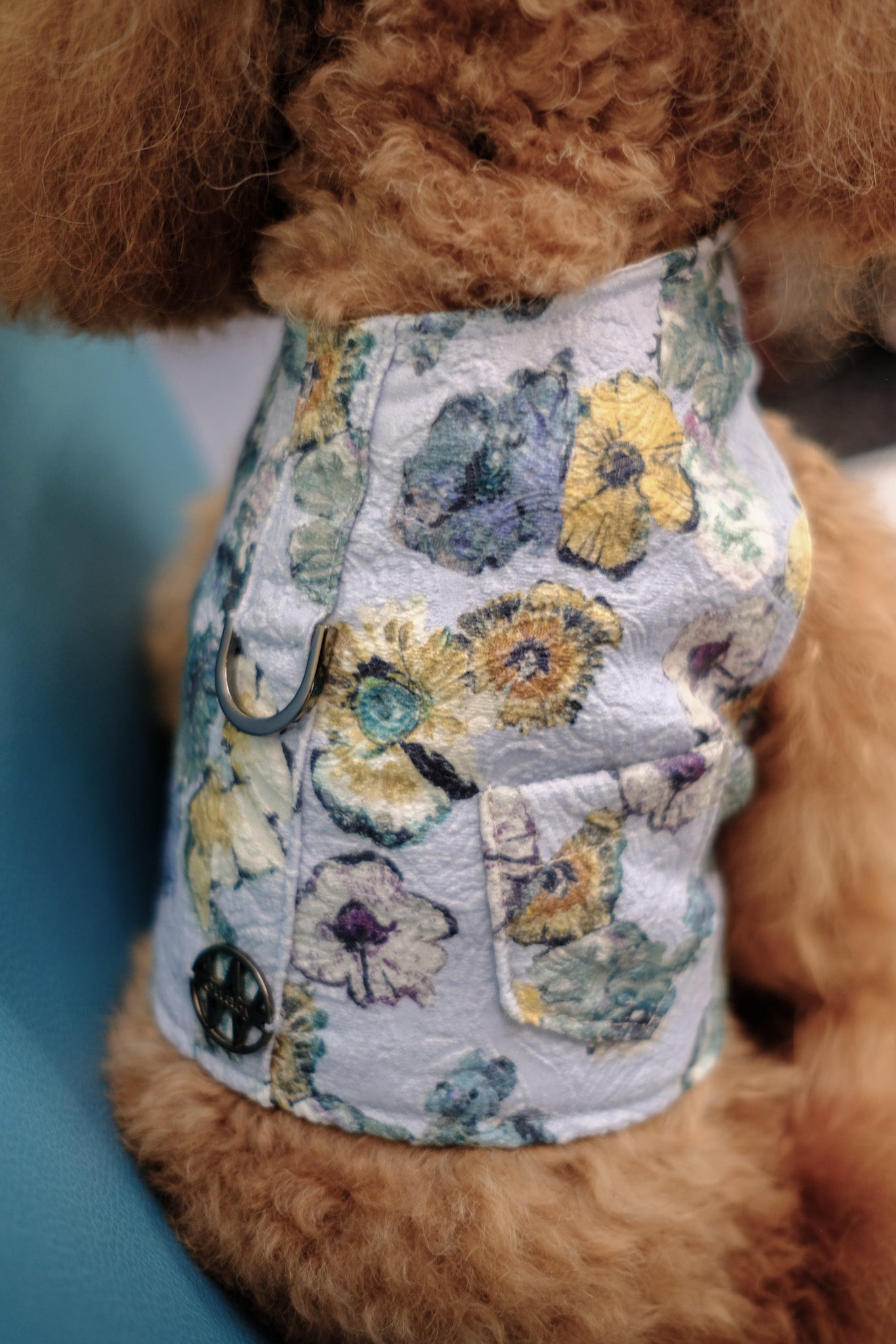 COLECCIÓN MASCOTAS - ARNÉS FLORAL AZUL VERANO